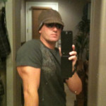 Kristopher Lauchner closet selfie